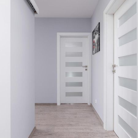 Cracow Pradnik Spacious & Family Apartment With 3 Bedroom By Renters Prestige Kraków Zewnętrze zdjęcie